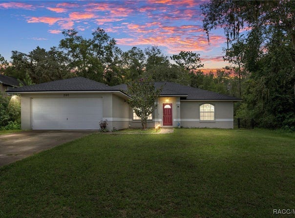 2187 S Border Avenue, Inverness, FL 34452