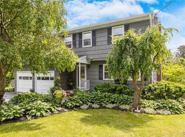 307 Fayette Drive, Manlius, NY 13066