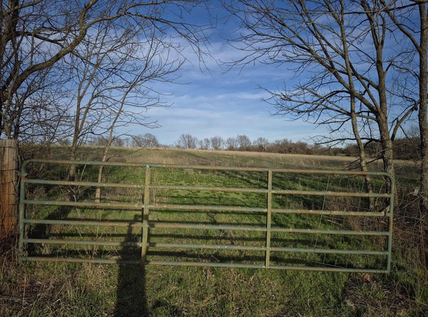 S Farm Road 11, Ash Grove, MO 65604