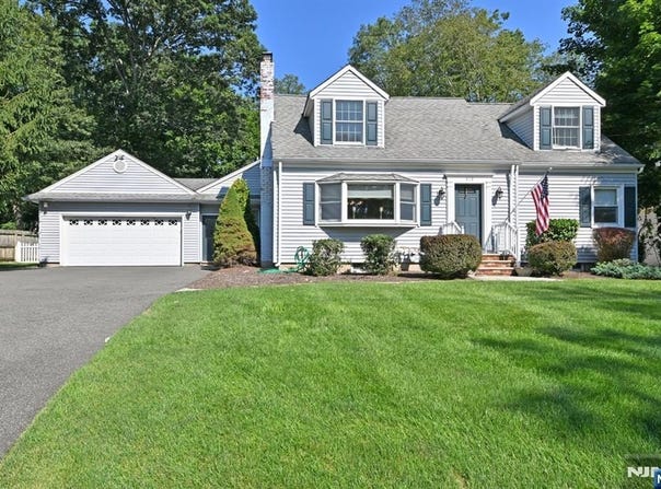 319 Sunset Boulevard, Wyckoff, NJ 07481