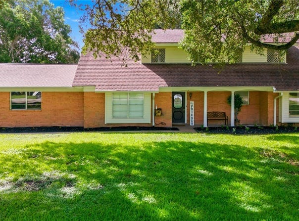 205 Yucca Drive, Victoria, TX 77904