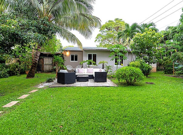 1401 NE 17th Way, Fort Lauderdale, FL 33304