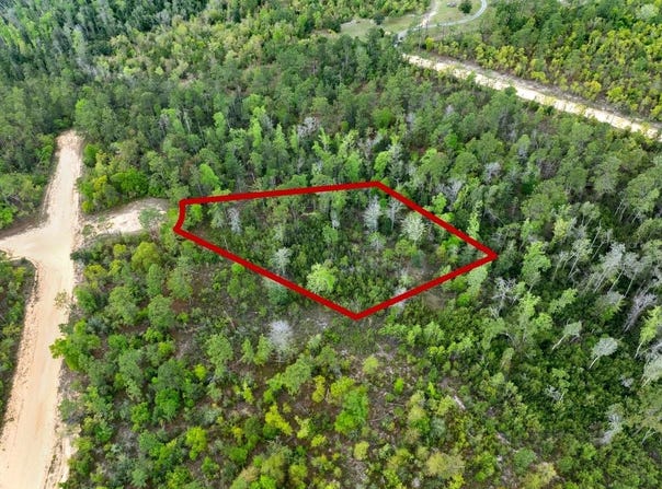 CASTLE CIRCLE, ALFORD, FL 32420