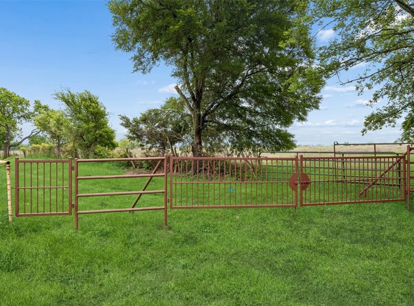 County Road 4130, Bonham, TX 75418
