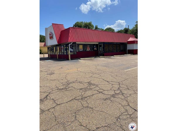 823 East St., Texarkana, AR 71854