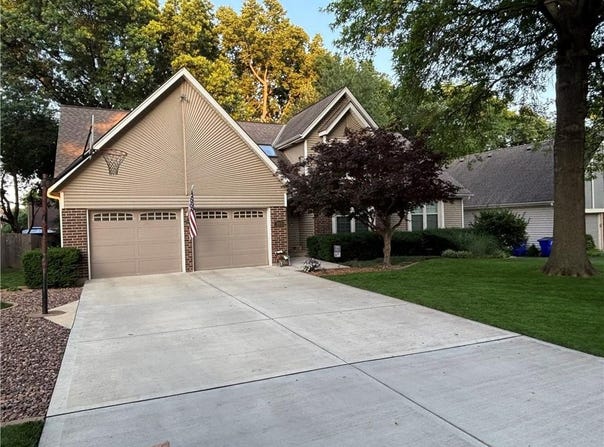 7009 Gillette Street, Shawnee, KS 66216