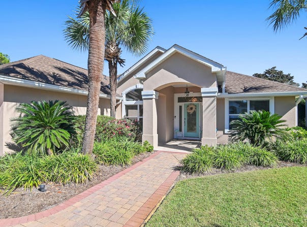 285 Tequesta Drive, Destin, FL 32541
