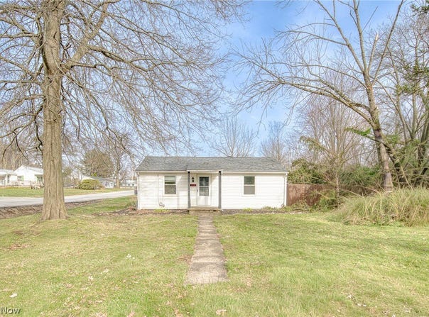 3665 Marcella Avenue, Stow, OH 44224