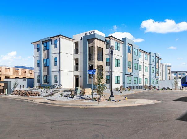 207 N CLIFF SIDE, Hurricane, UT 84737