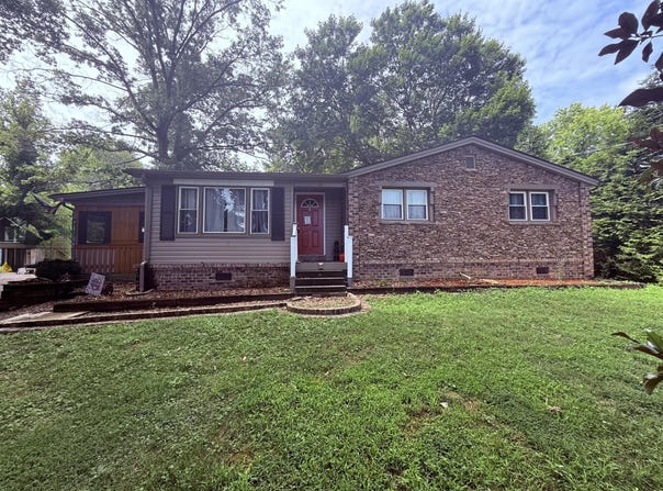 917 Scaffold Cane Road, Berea, KY 40403