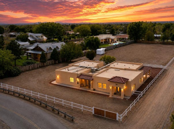 9017 Guadalupe Trail NW, Albuquerque, NM 87114