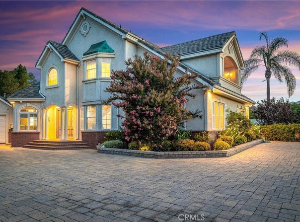 10703 Wheatland Avenue, Sunland, CA 91040