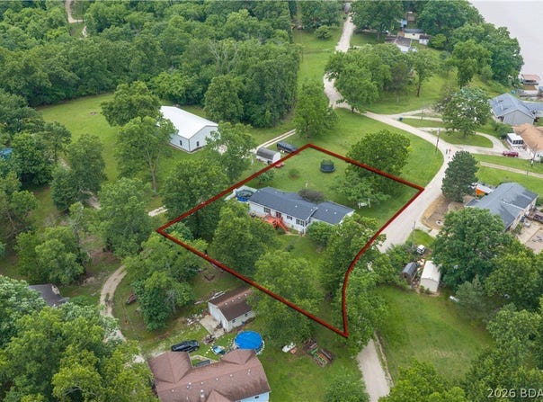 1241 Cedar Ridge Circle, Roach, MO 65787