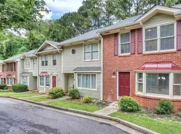 306 Autumn Leaf Way, Norcross, GA 30093