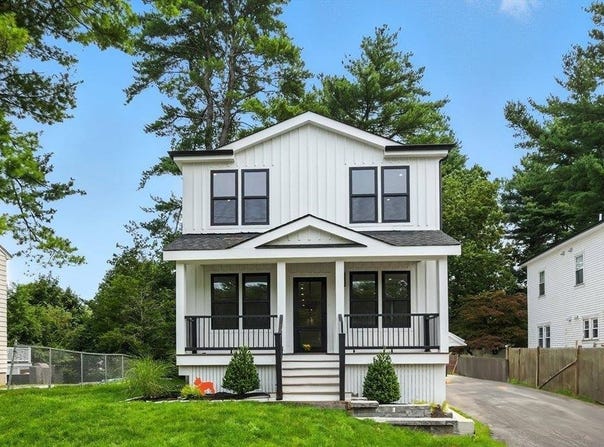 48 Lakeshore Dr, Westwood, MA 02090