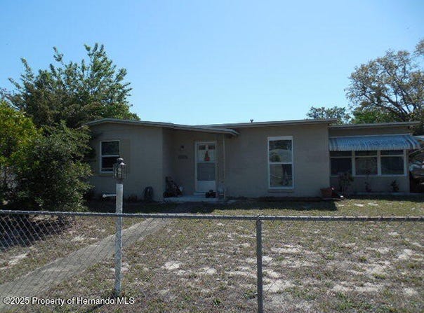 1204 Academy, Spring Hill, FL 34606