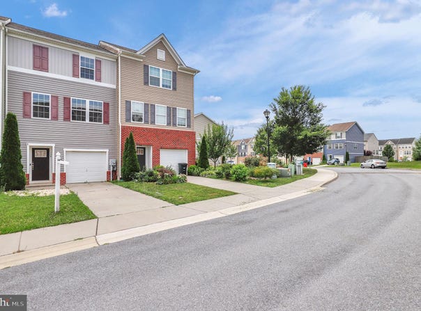 138 DREXEL COURT, MARTINSBURG, WV 25404