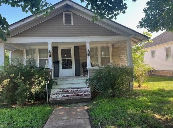 1110 W Main Street, Chanute, KS 66720