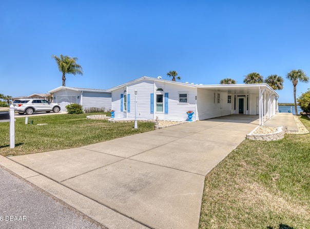 349 Marsh Landing Loop, Oak Hill, FL 32759