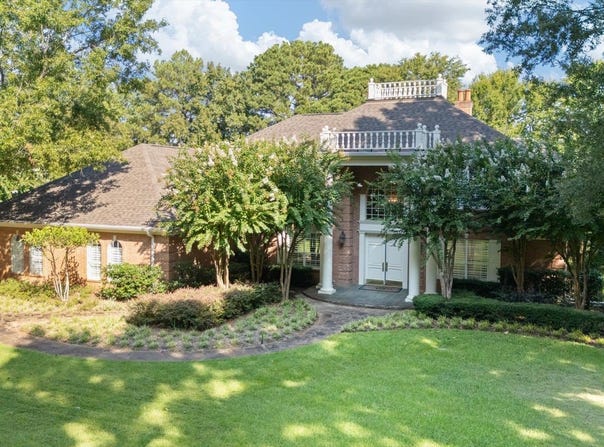 4 Waterchase Ct, Longview, TX 75605