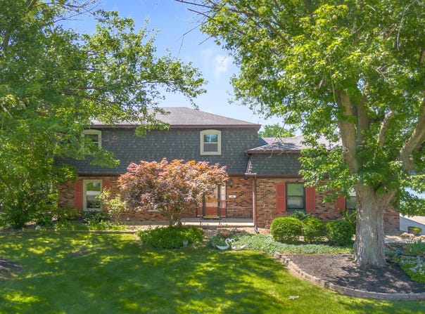 3905 Cove Road, Columbus, IN 47203