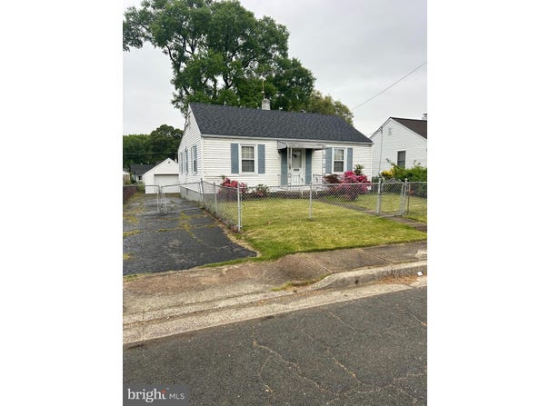 7 EDGEWATER Terrace, BALTIMORE, MD 21221