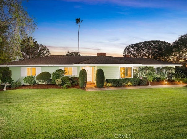 1032 W Leadora Avenue, Glendora, CA 91741