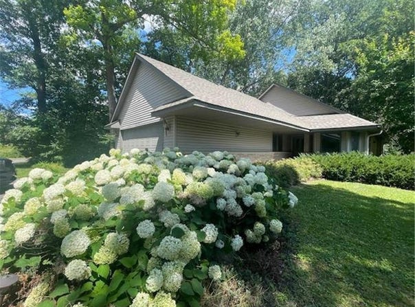 15153 Cates Lake Drive, Prior Lake, MN 55372