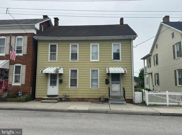 229 LOCUST Street, HANOVER, PA 17331