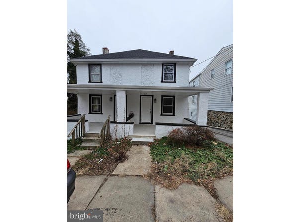 48 OLD LANCASTER Road, DEVON, PA 19333