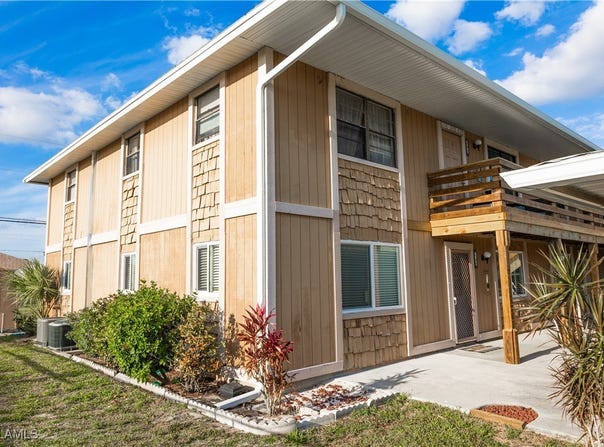 1313 SW 16th Terrace, Cape Coral, FL 33991