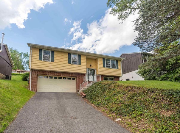 277 Randolph Road, Morgantown, WV 26505