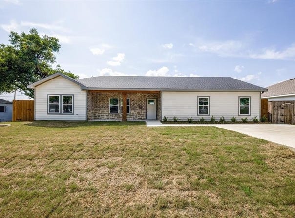 221 Kimbell Street, Mesquite, TX 75149
