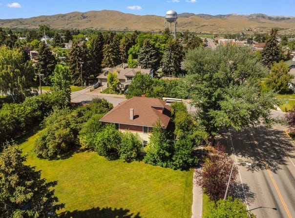 702 S Broadway Street, Townsend, MT 59644