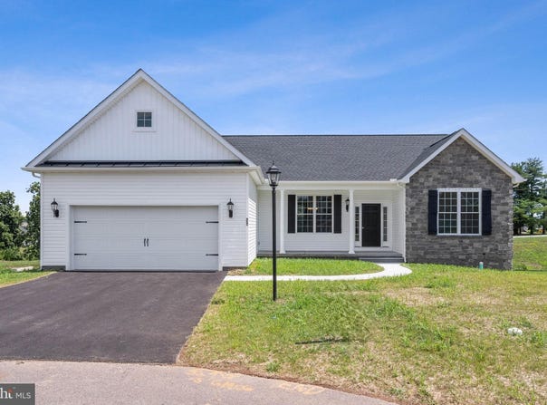 87 EAGLE Lane lot: 5, HANOVER, PA 17331