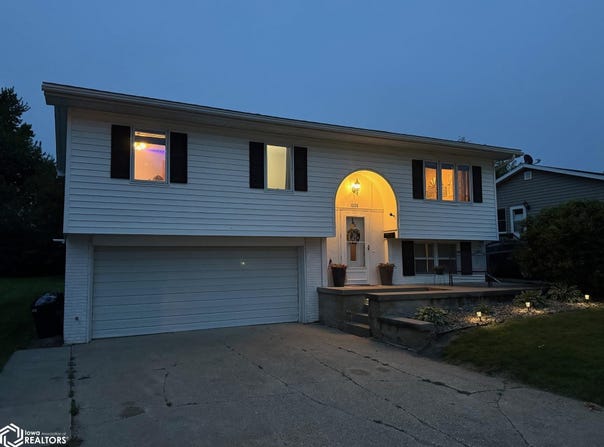 1008 Oswego Street, Tama, IA 52339