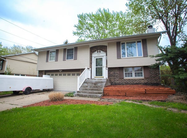 Streamwood, IL 60107