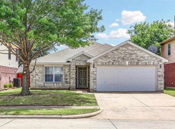 914 Gillon Drive, Arlington, TX 76001