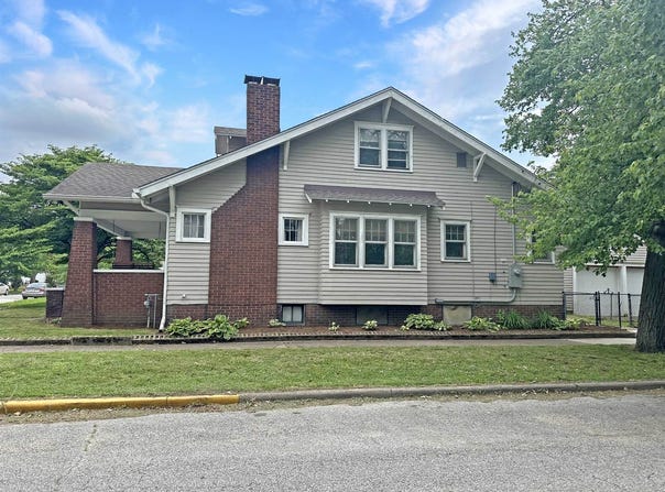 1801 S Center St, Terre Haute, IN 47802