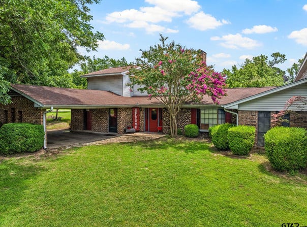 34 Nevills Rd, Mt Pleasant, TX 75455