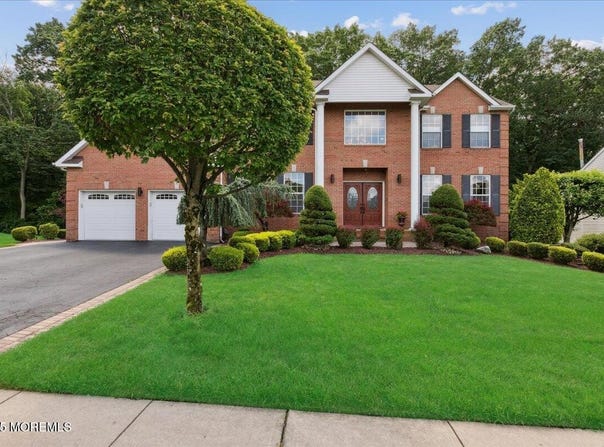 70 Crescent Court, Morganville, NJ 07751