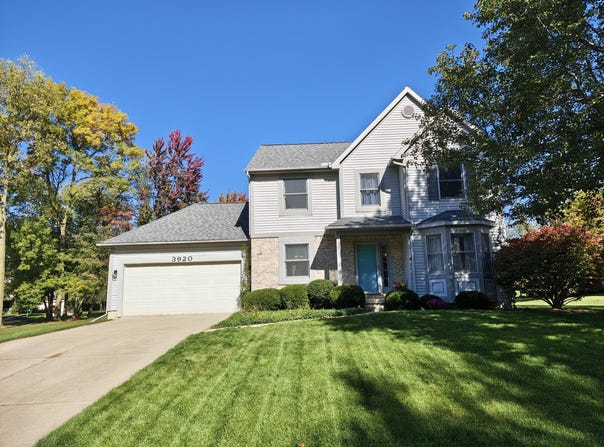3920 Applegrove Lane, Lansing, MI 48911