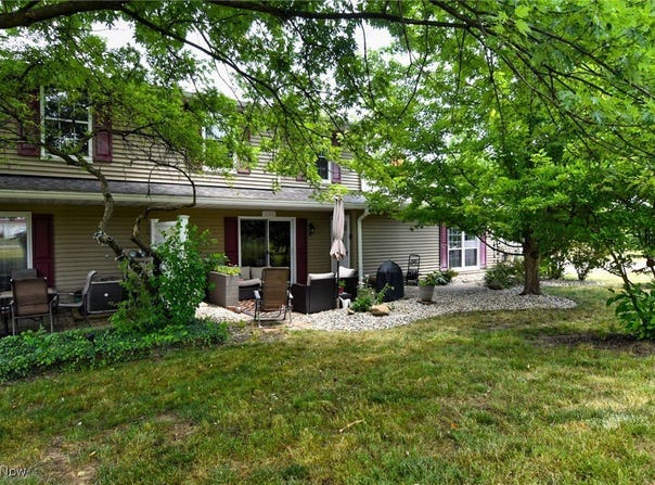4914 Independence Circle unit: D, Stow, OH 44224