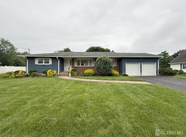 36 Jensen Street, East Brunswick, NJ 08816