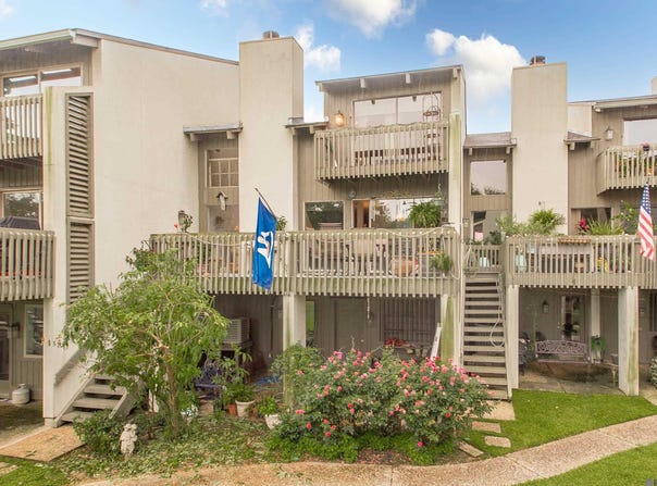 104 Tchefuncte  Oaks Dr, Mandeville, LA 70471