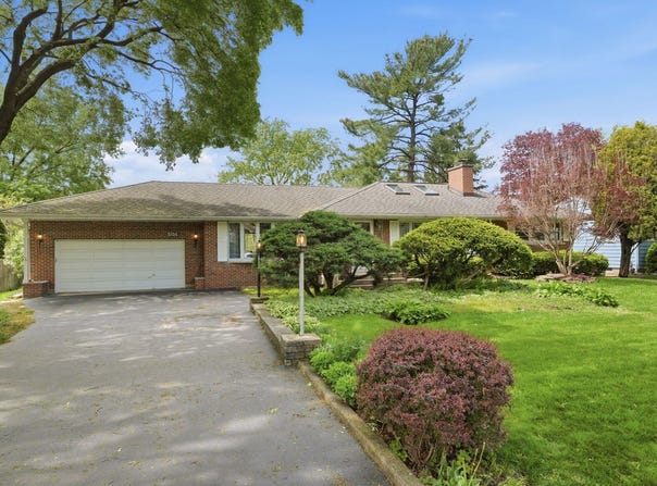 3934 Elm Street, Downers Grove, IL 60515