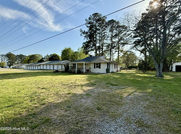 1830 Us Hwy 17, Williamston, NC 27892