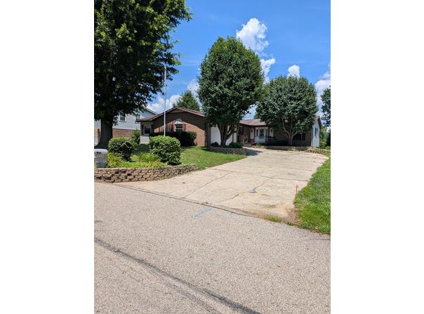 2213 Woodcrest Drive, Wheelersburg, OH 45694