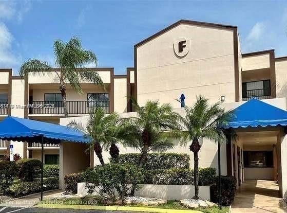 9737 N Belfort Cir, Tamarac, FL 33321