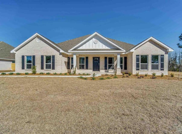3074 Daybreak Ln, Pace, FL 32571